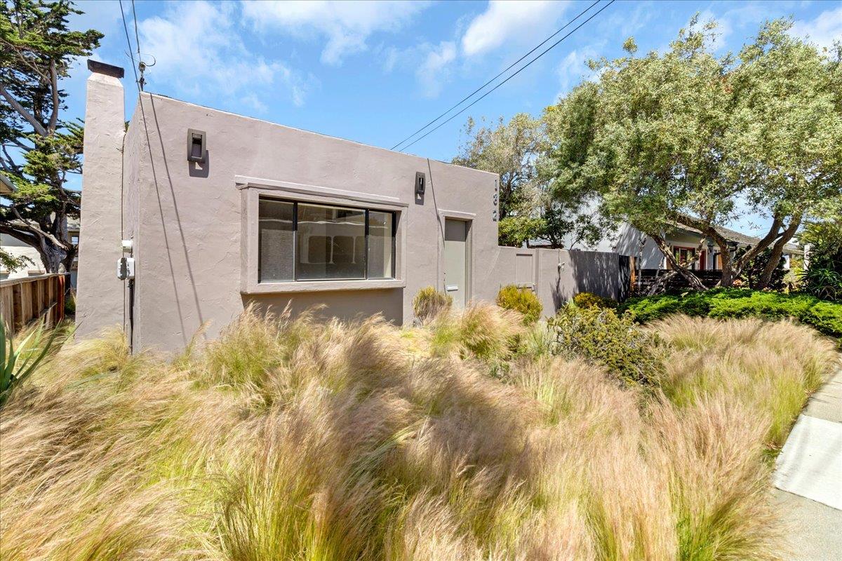 Detail Gallery Image 2 of 31 For 182 El Dorado St, Monterey,  CA 93940 - – Beds | – Baths