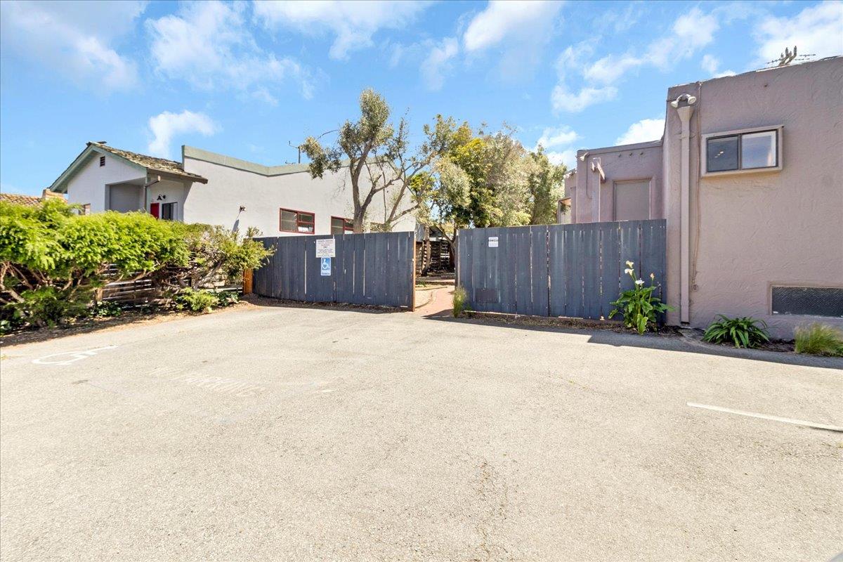 Detail Gallery Image 29 of 31 For 182 El Dorado St, Monterey,  CA 93940 - – Beds | – Baths