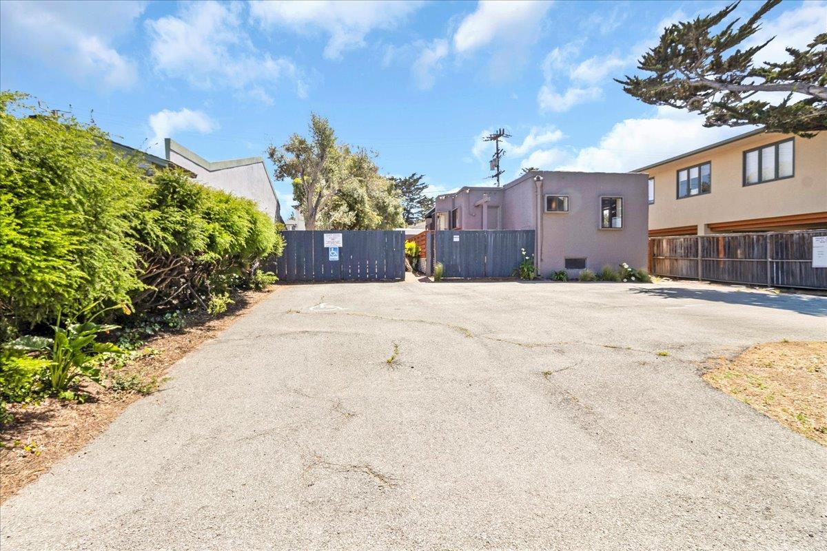 Detail Gallery Image 30 of 31 For 182 El Dorado St, Monterey,  CA 93940 - – Beds | – Baths