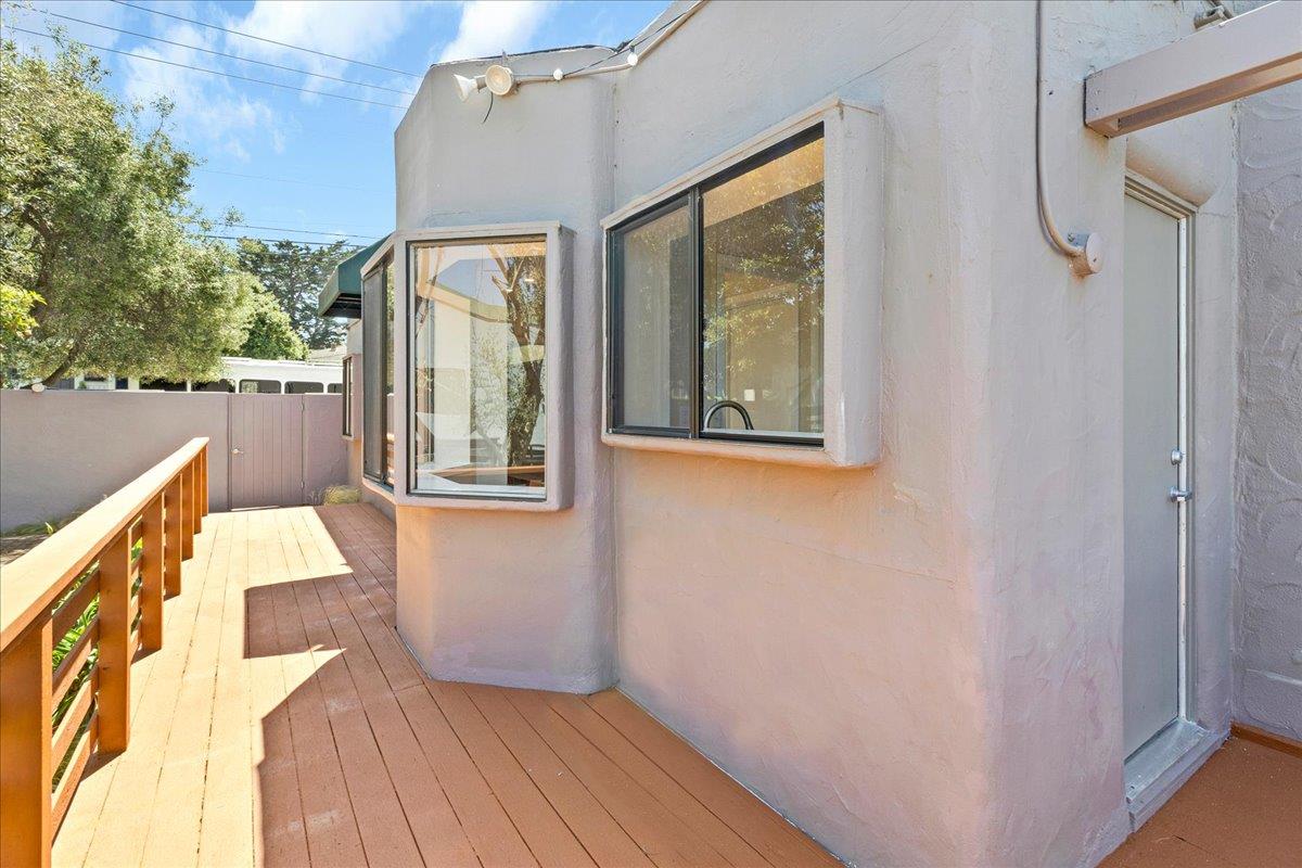 Detail Gallery Image 9 of 31 For 182 El Dorado St, Monterey,  CA 93940 - – Beds | – Baths