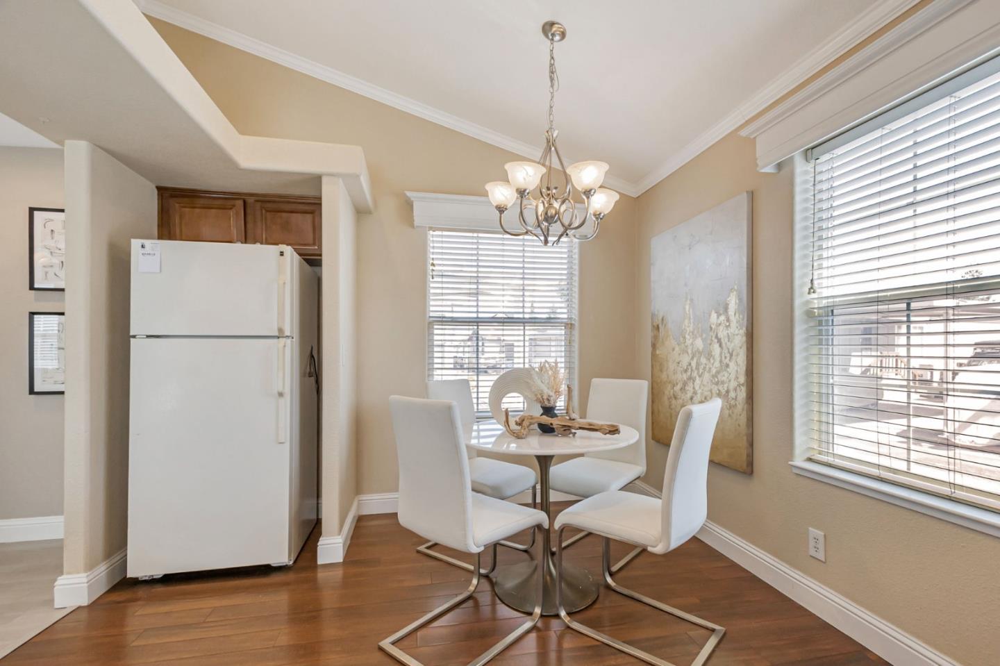 Detail Gallery Image 14 of 35 For 14685 Oka Rd #11,  Los Gatos,  CA 95032 - 3 Beds | 2 Baths