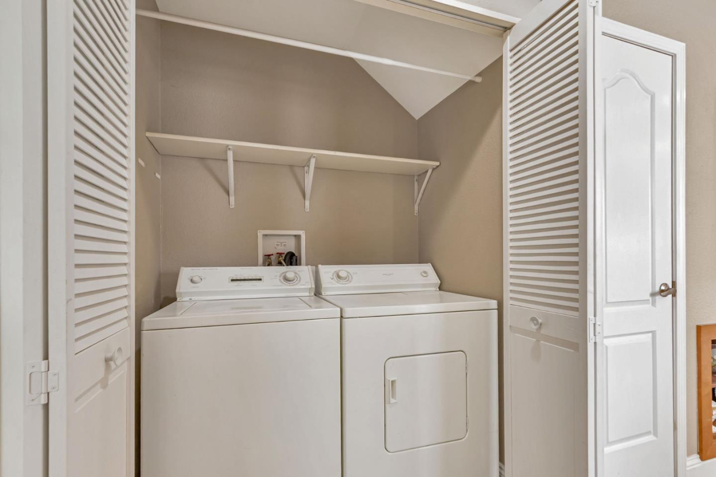 Detail Gallery Image 30 of 35 For 14685 Oka Rd #11,  Los Gatos,  CA 95032 - 3 Beds | 2 Baths