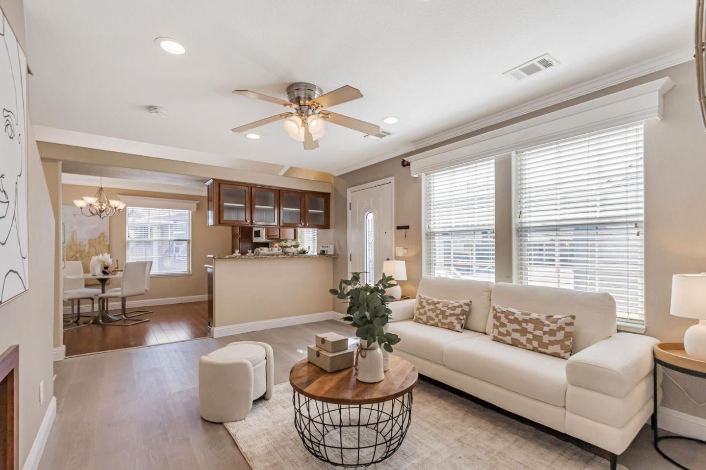 Detail Gallery Image 8 of 35 For 14685 Oka Rd #11,  Los Gatos,  CA 95032 - 3 Beds | 2 Baths