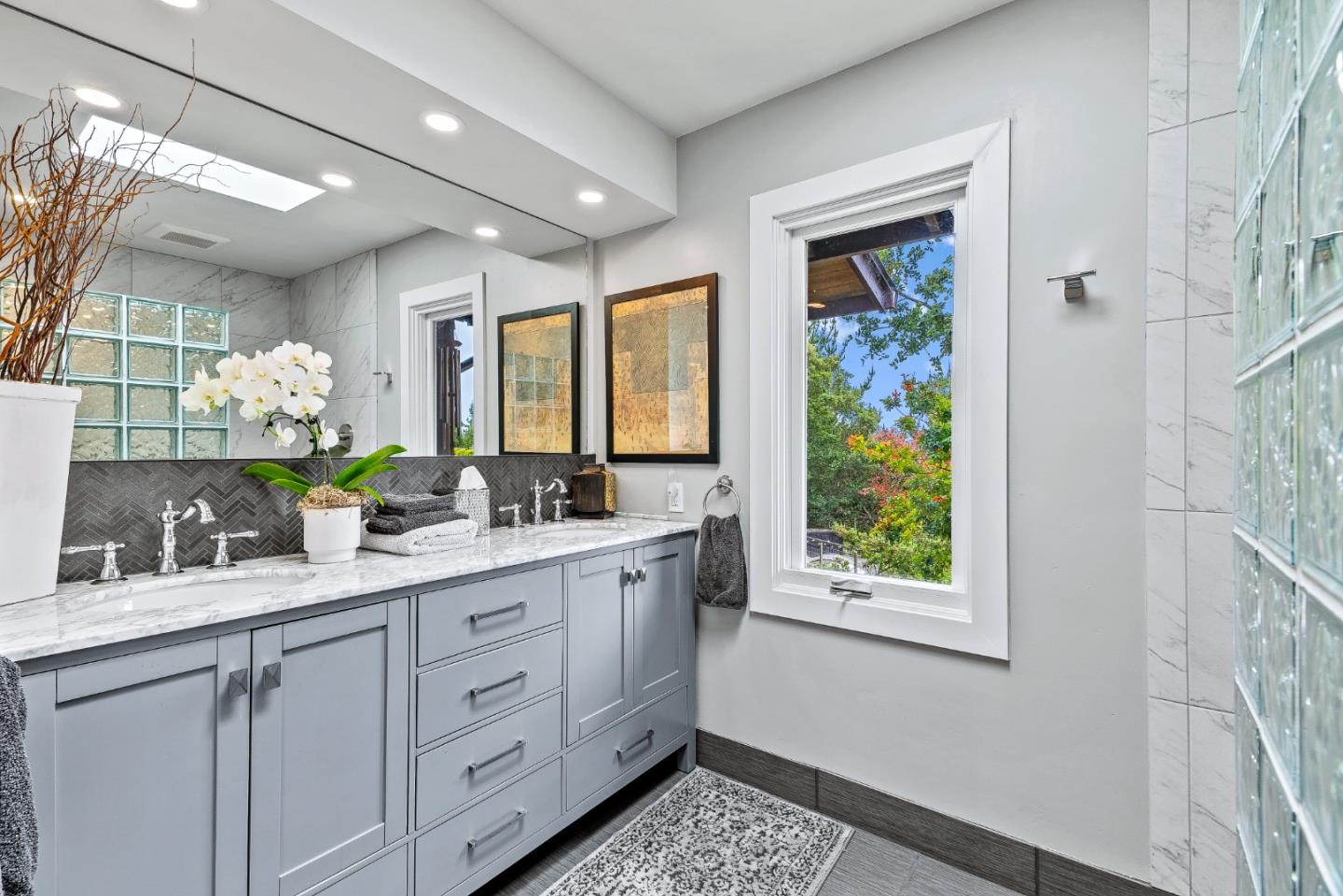 Detail Gallery Image 25 of 50 For 25550 Rio Vista Dr, Carmel,  CA 93923 - 3 Beds | 3/1 Baths