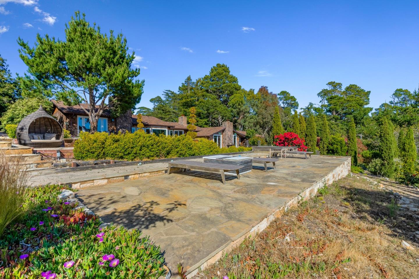 Detail Gallery Image 38 of 50 For 25550 Rio Vista Dr, Carmel,  CA 93923 - 3 Beds | 3/1 Baths