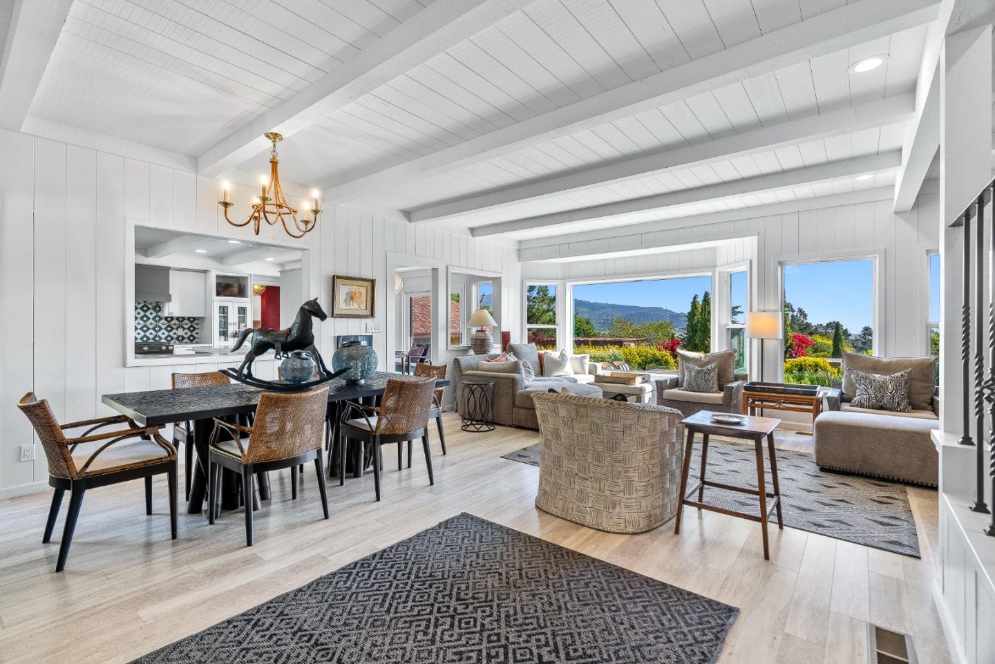 Detail Gallery Image 5 of 50 For 25550 Rio Vista Dr, Carmel,  CA 93923 - 3 Beds | 3/1 Baths