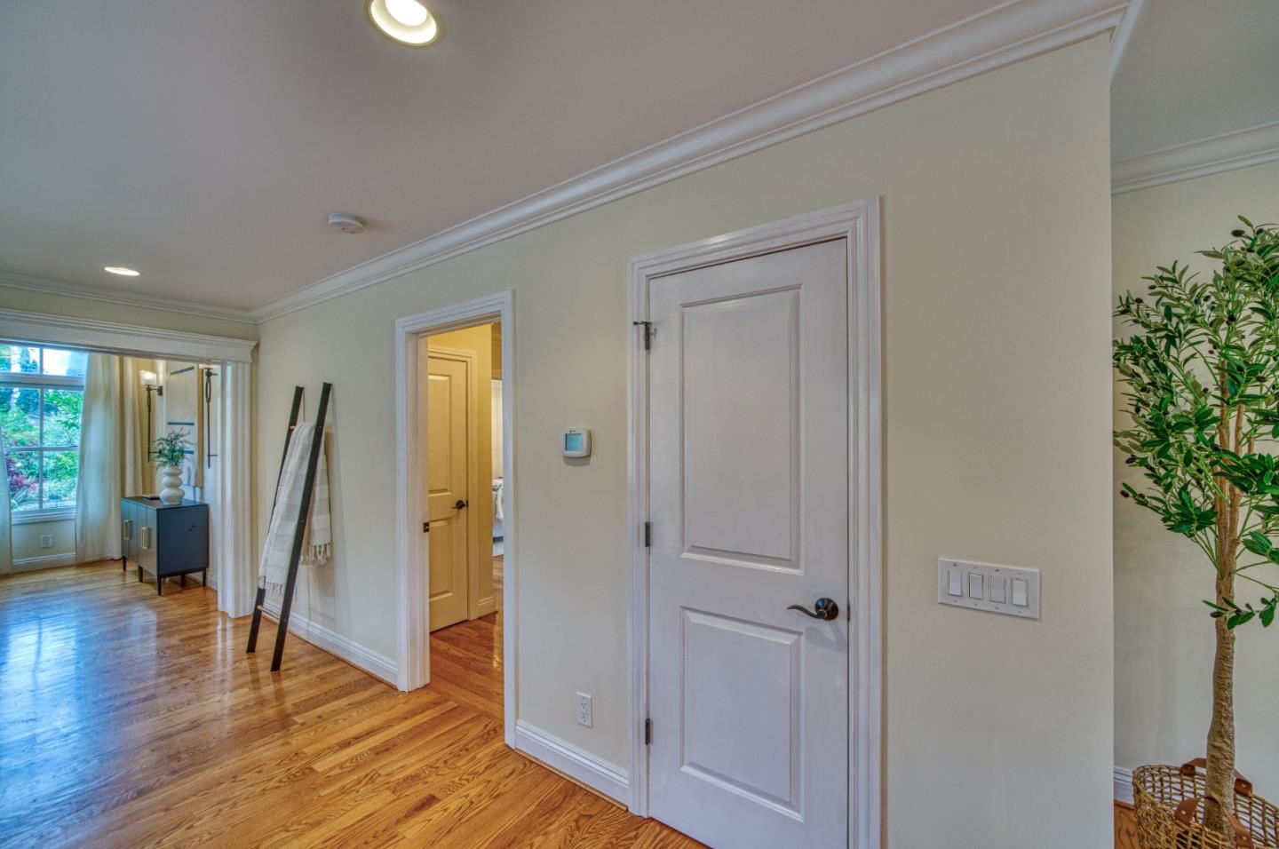 Detail Gallery Image 14 of 66 For 2618 Brewster Ave, Redwood City,  CA 94062 - 3 Beds | 3/1 Baths