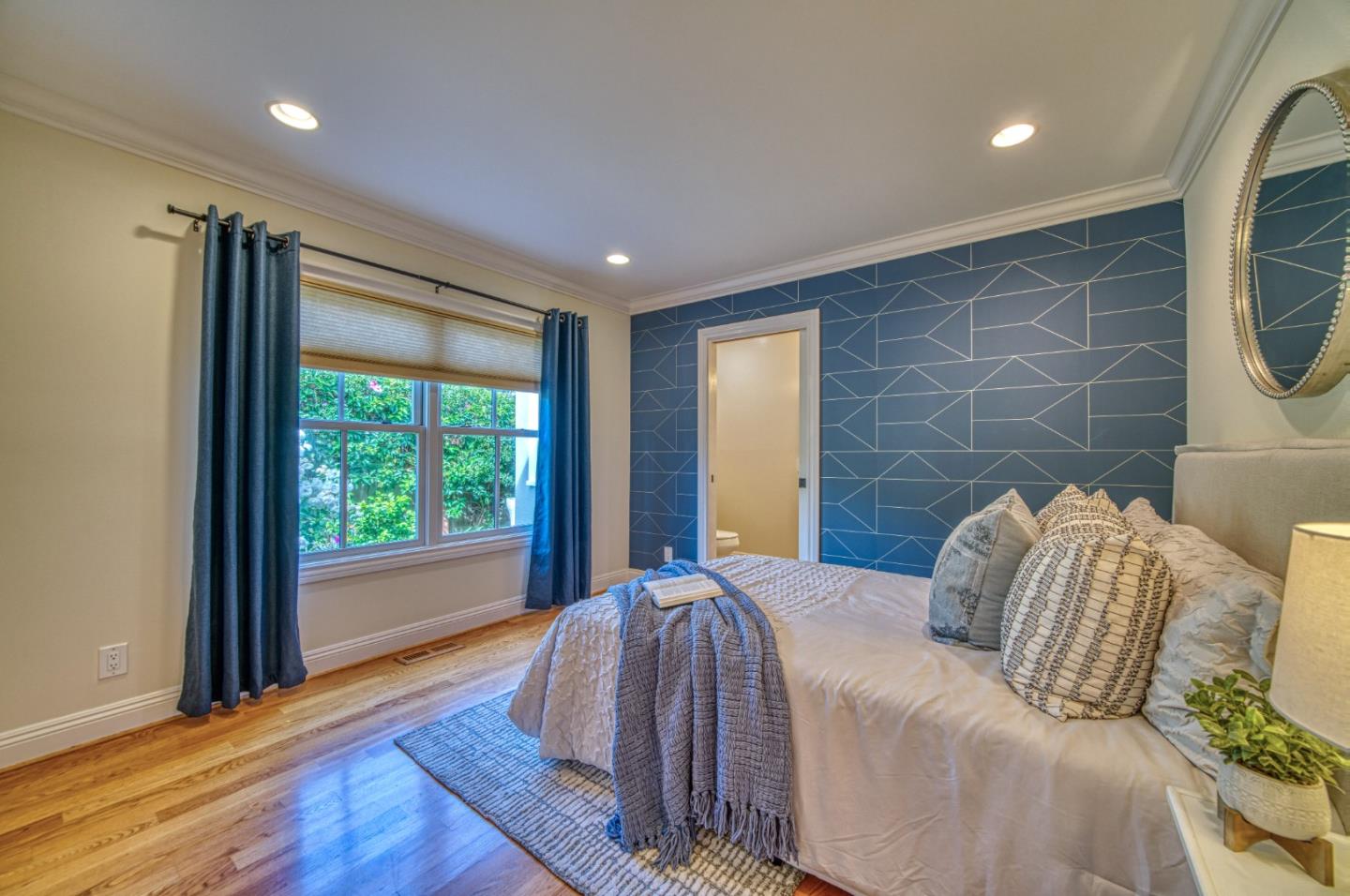 Detail Gallery Image 27 of 66 For 2618 Brewster Ave, Redwood City,  CA 94062 - 3 Beds | 3/1 Baths