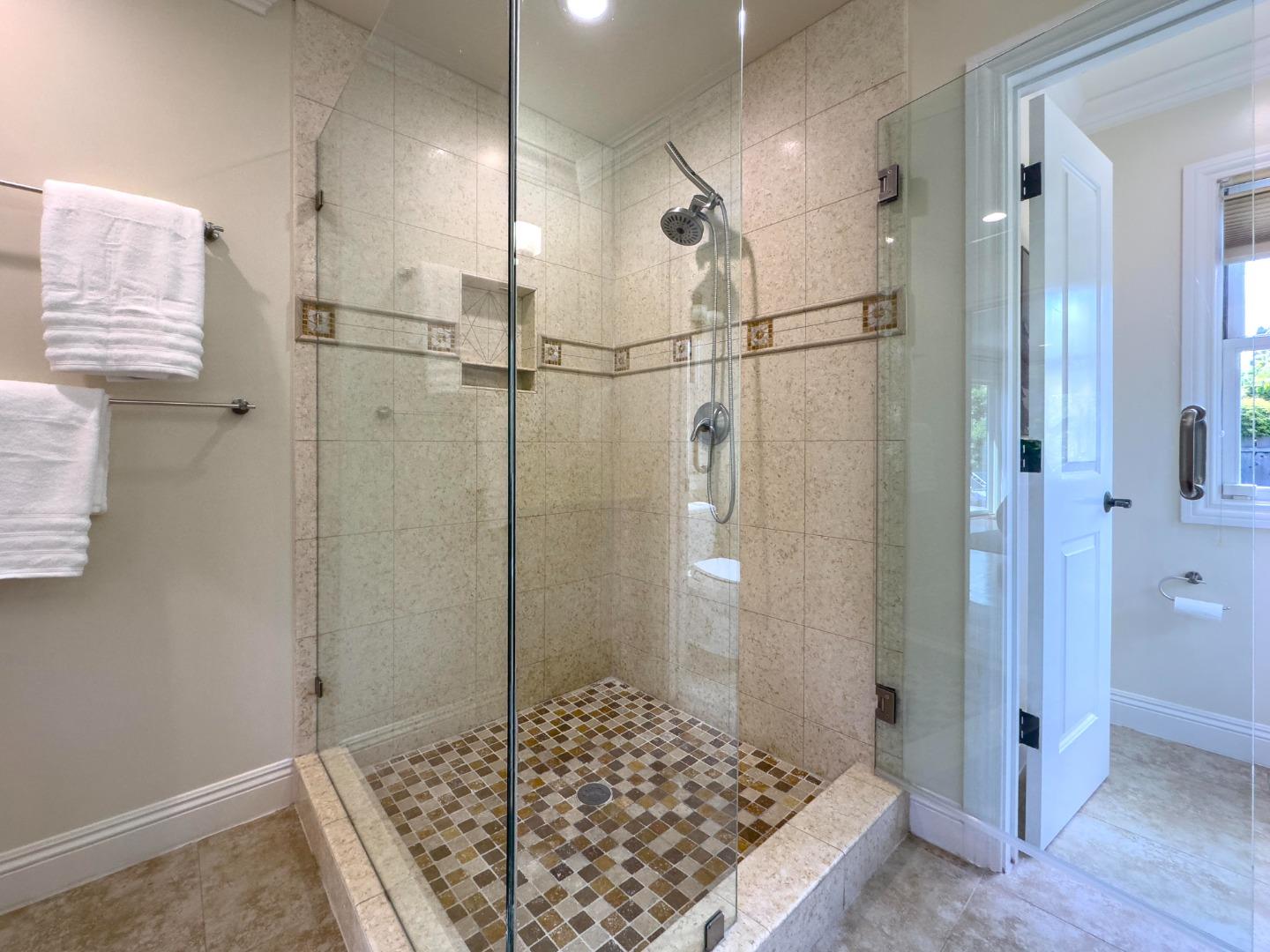 Detail Gallery Image 33 of 66 For 2618 Brewster Ave, Redwood City,  CA 94062 - 3 Beds | 3/1 Baths