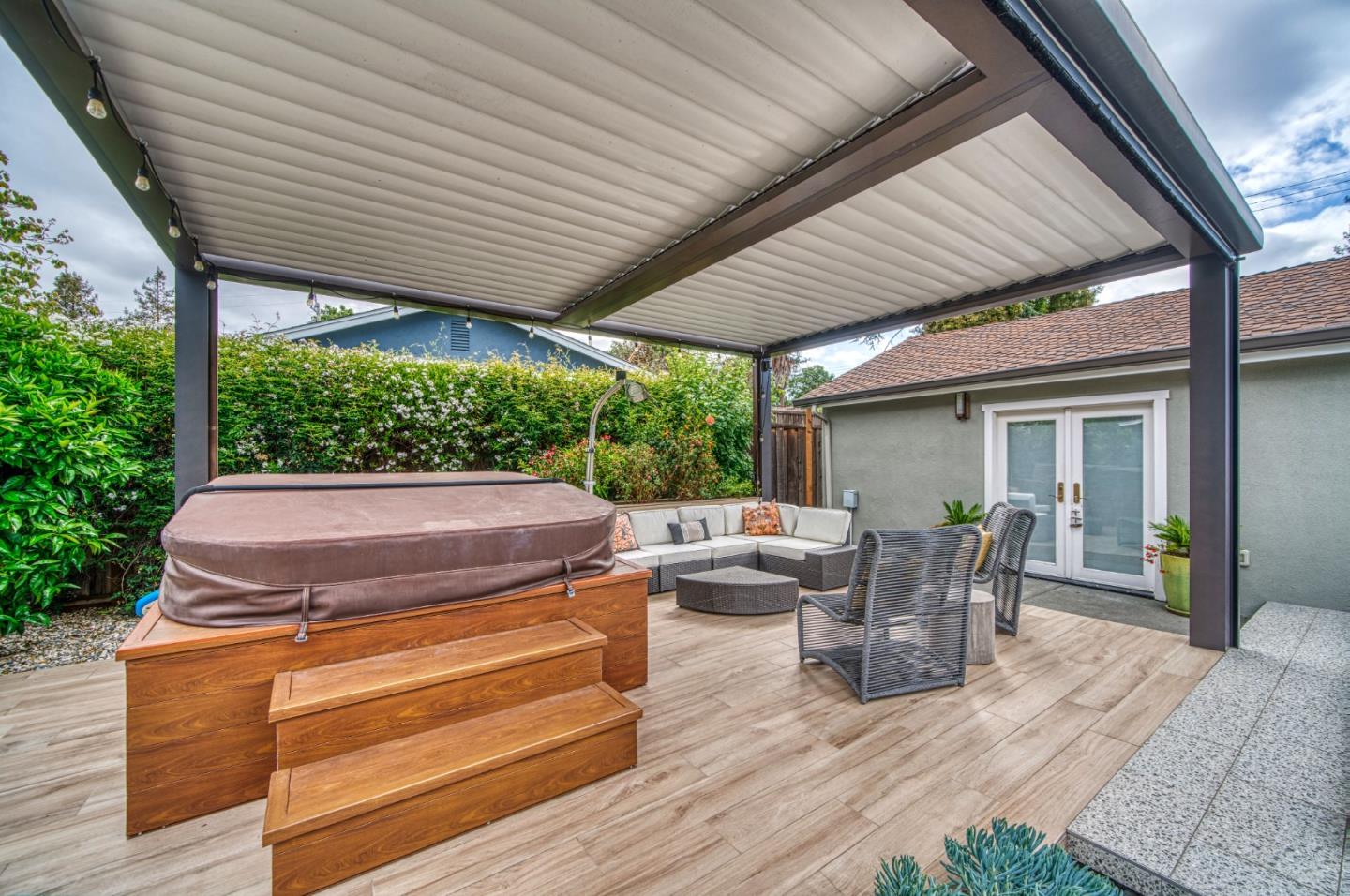 Detail Gallery Image 43 of 66 For 2618 Brewster Ave, Redwood City,  CA 94062 - 3 Beds | 3/1 Baths