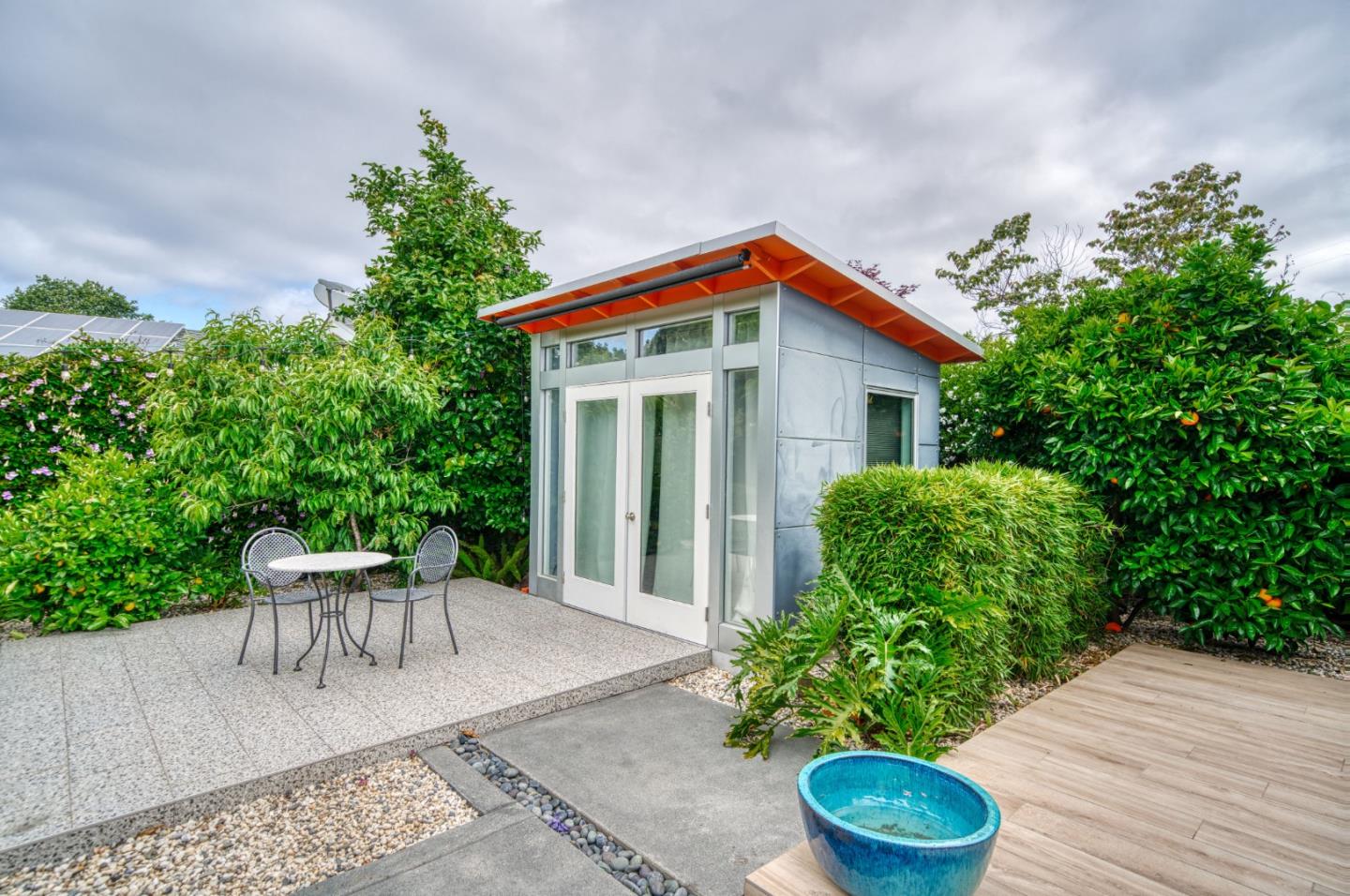 Detail Gallery Image 45 of 66 For 2618 Brewster Ave, Redwood City,  CA 94062 - 3 Beds | 3/1 Baths