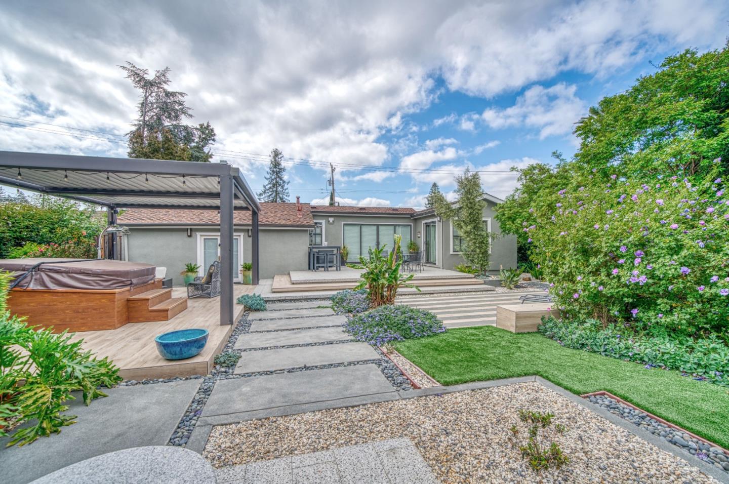 Detail Gallery Image 54 of 66 For 2618 Brewster Ave, Redwood City,  CA 94062 - 3 Beds | 3/1 Baths