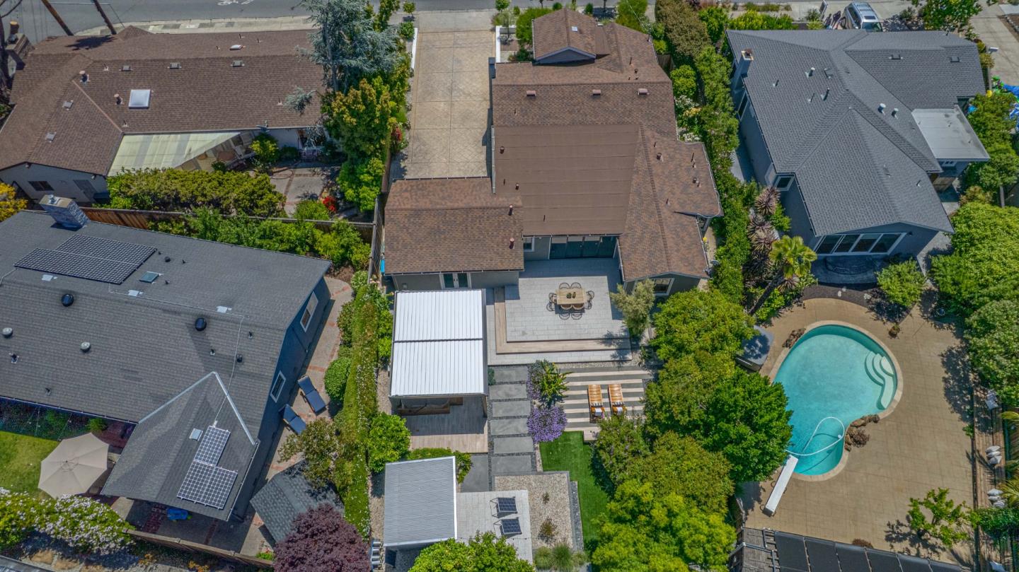 Detail Gallery Image 59 of 66 For 2618 Brewster Ave, Redwood City,  CA 94062 - 3 Beds | 3/1 Baths
