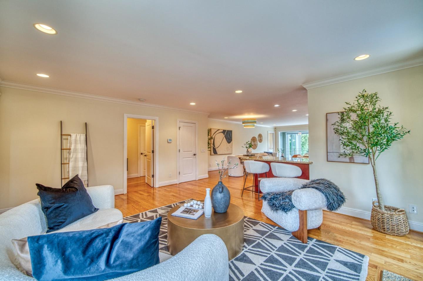 Detail Gallery Image 9 of 66 For 2618 Brewster Ave, Redwood City,  CA 94062 - 3 Beds | 3/1 Baths
