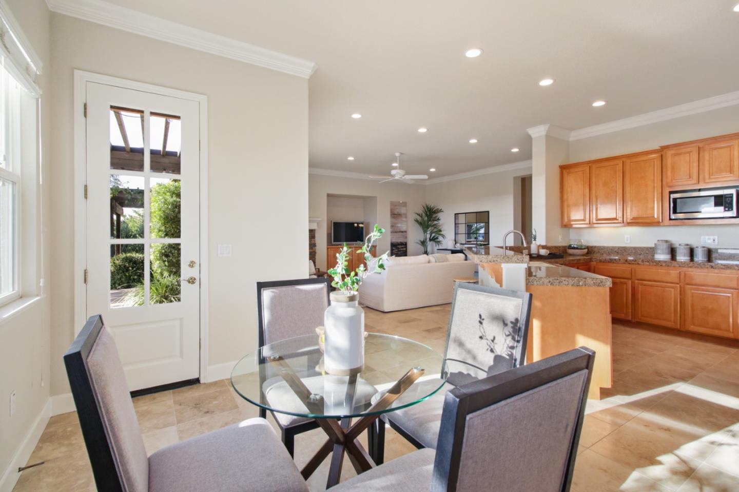 Detail Gallery Image 18 of 81 For 4040 Morning View Way, El Dorado Hills,  CA 95762 - 4 Beds | 3 Baths