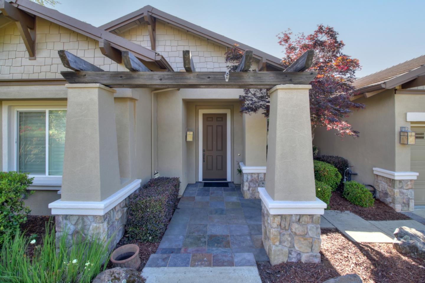 Detail Gallery Image 2 of 81 For 4040 Morning View Way, El Dorado Hills,  CA 95762 - 4 Beds | 3 Baths