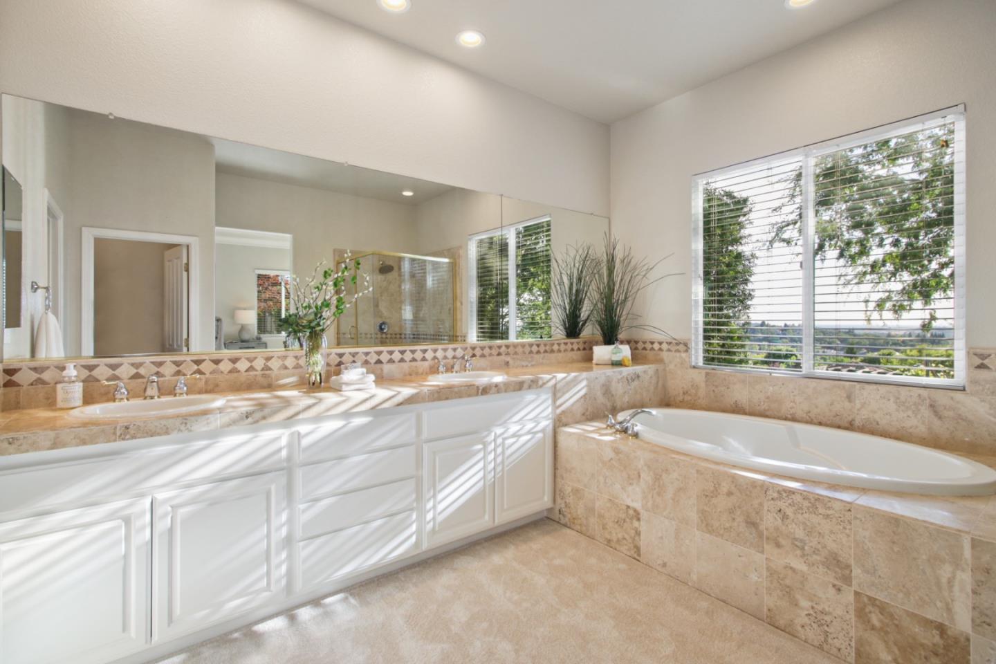 Detail Gallery Image 30 of 81 For 4040 Morning View Way, El Dorado Hills,  CA 95762 - 4 Beds | 3 Baths