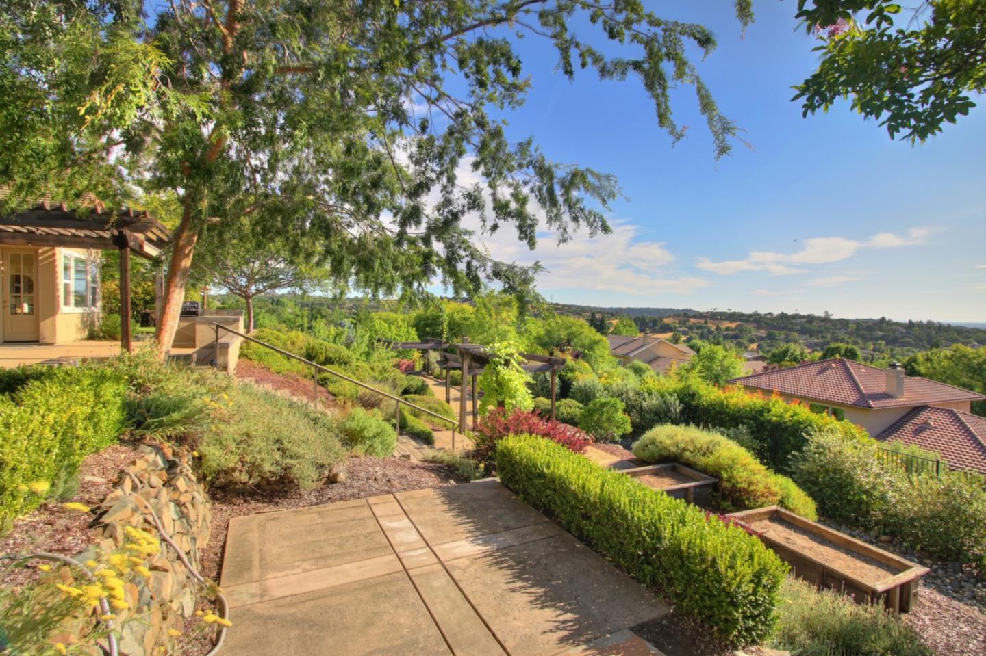 Detail Gallery Image 43 of 81 For 4040 Morning View Way, El Dorado Hills,  CA 95762 - 4 Beds | 3 Baths