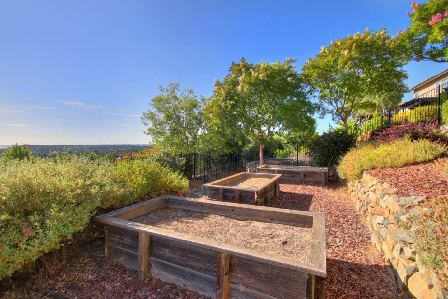 Detail Gallery Image 50 of 81 For 4040 Morning View Way, El Dorado Hills,  CA 95762 - 4 Beds | 3 Baths