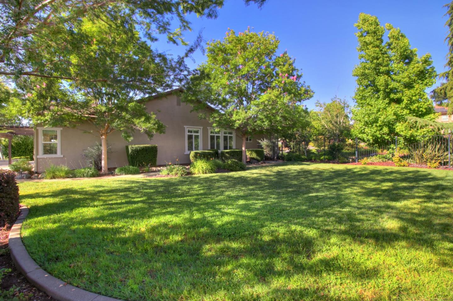 Detail Gallery Image 58 of 81 For 4040 Morning View Way, El Dorado Hills,  CA 95762 - 4 Beds | 3 Baths