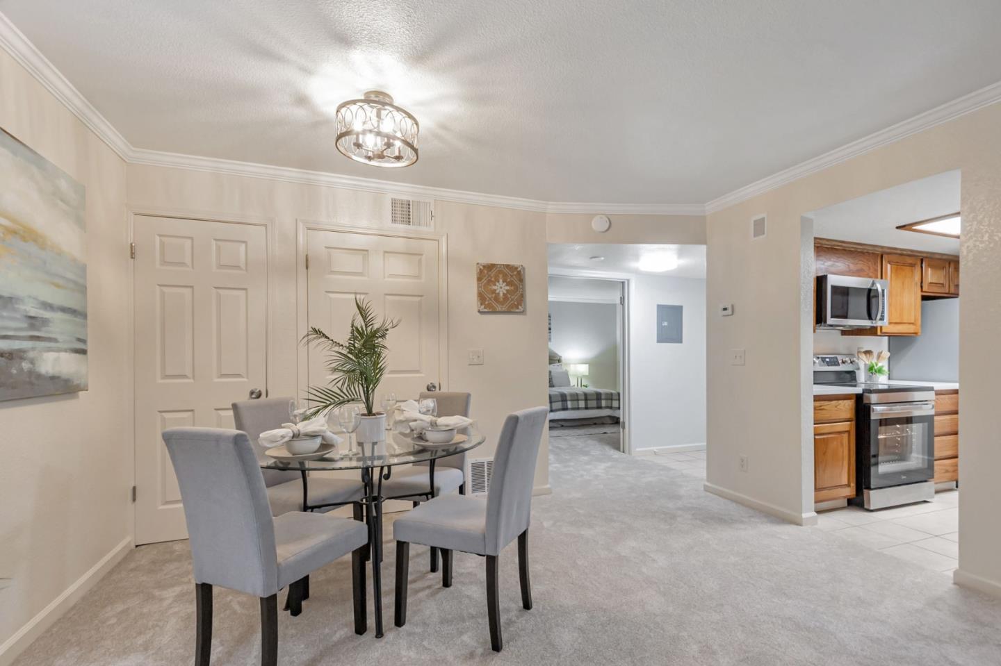Detail Gallery Image 10 of 37 For 5376 Makati Cir, San Jose,  CA 95123 - 1 Beds | 1 Baths