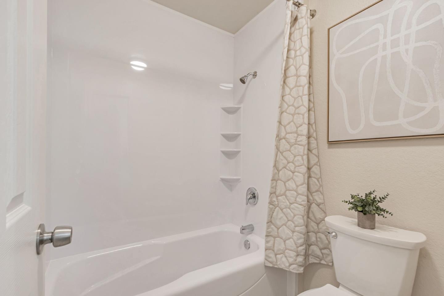 Detail Gallery Image 20 of 37 For 5376 Makati Cir, San Jose,  CA 95123 - 1 Beds | 1 Baths