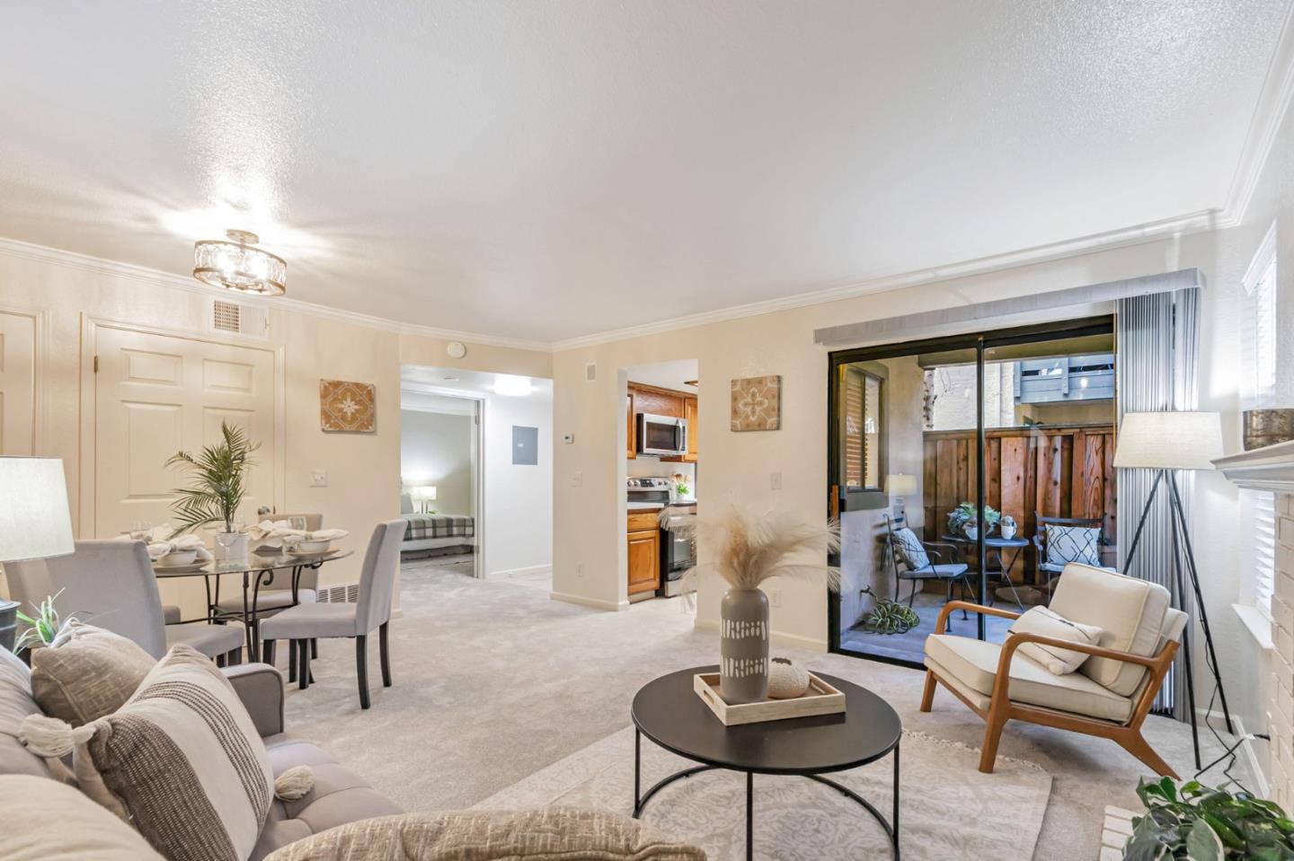 Detail Gallery Image 5 of 37 For 5376 Makati Cir, San Jose,  CA 95123 - 1 Beds | 1 Baths