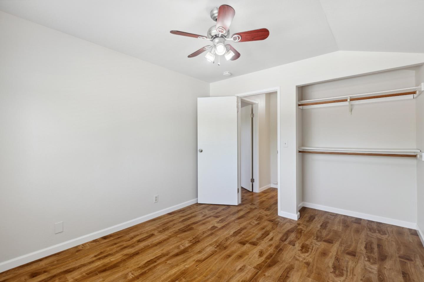 Detail Gallery Image 24 of 38 For 1795 Foxworthy Ave, San Jose,  CA 95124 - 6 Beds | 2/1 Baths