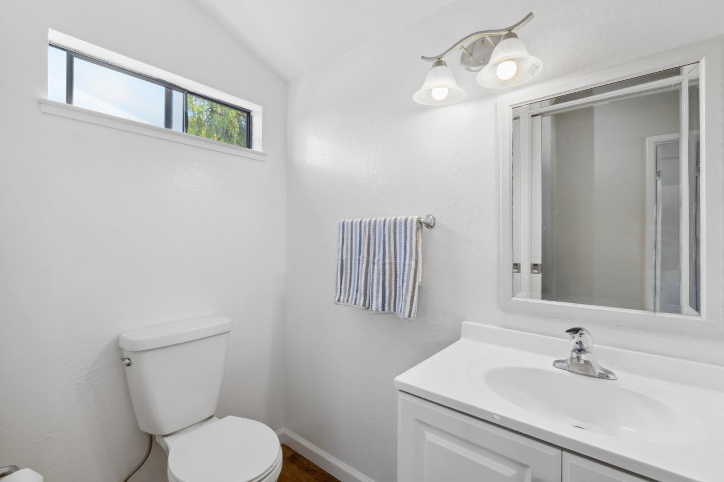 Detail Gallery Image 27 of 38 For 1795 Foxworthy Ave, San Jose,  CA 95124 - 6 Beds | 2/1 Baths