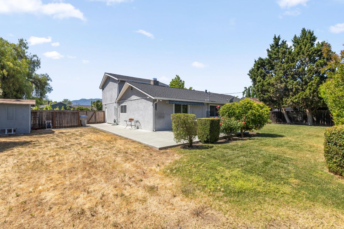 Detail Gallery Image 31 of 38 For 1795 Foxworthy Ave, San Jose,  CA 95124 - 6 Beds | 2/1 Baths