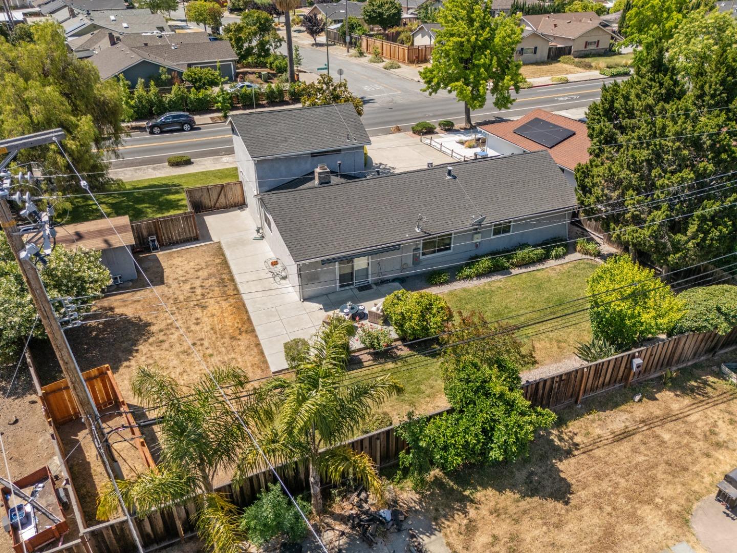 Detail Gallery Image 36 of 38 For 1795 Foxworthy Ave, San Jose,  CA 95124 - 6 Beds | 2/1 Baths