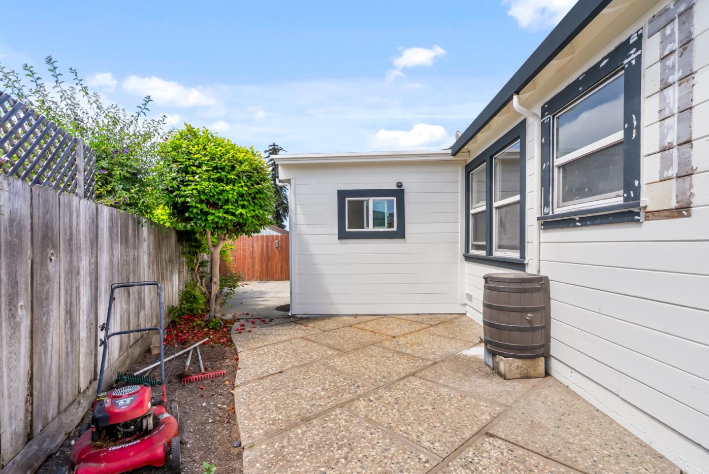 Detail Gallery Image 25 of 39 For 630 California St, Watsonville,  CA 95076 - 2 Beds | 1 Baths