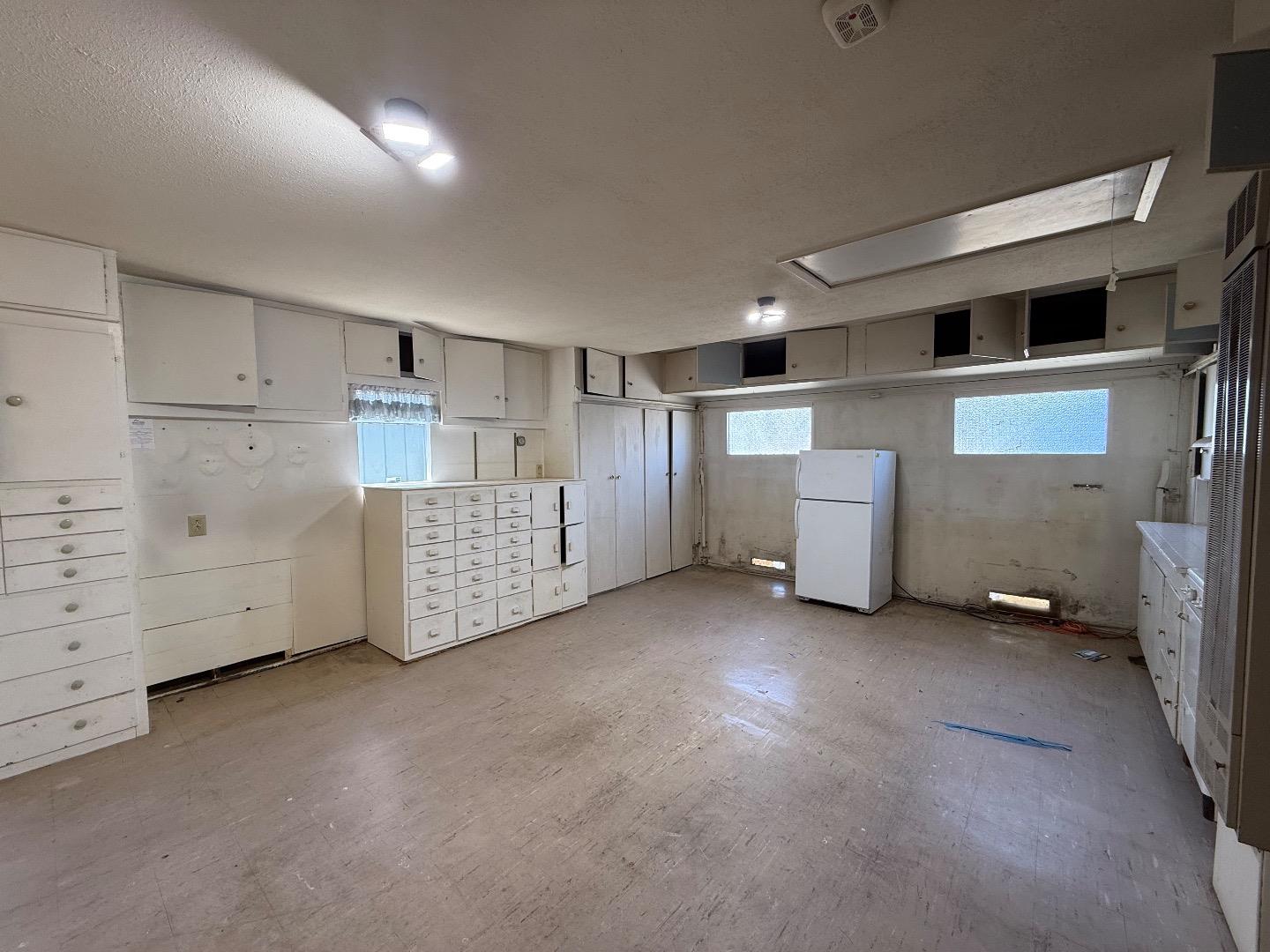 Detail Gallery Image 10 of 24 For 315 Hazelwood Dr, South San Francisco,  CA 94080 - 3 Beds | 2 Baths