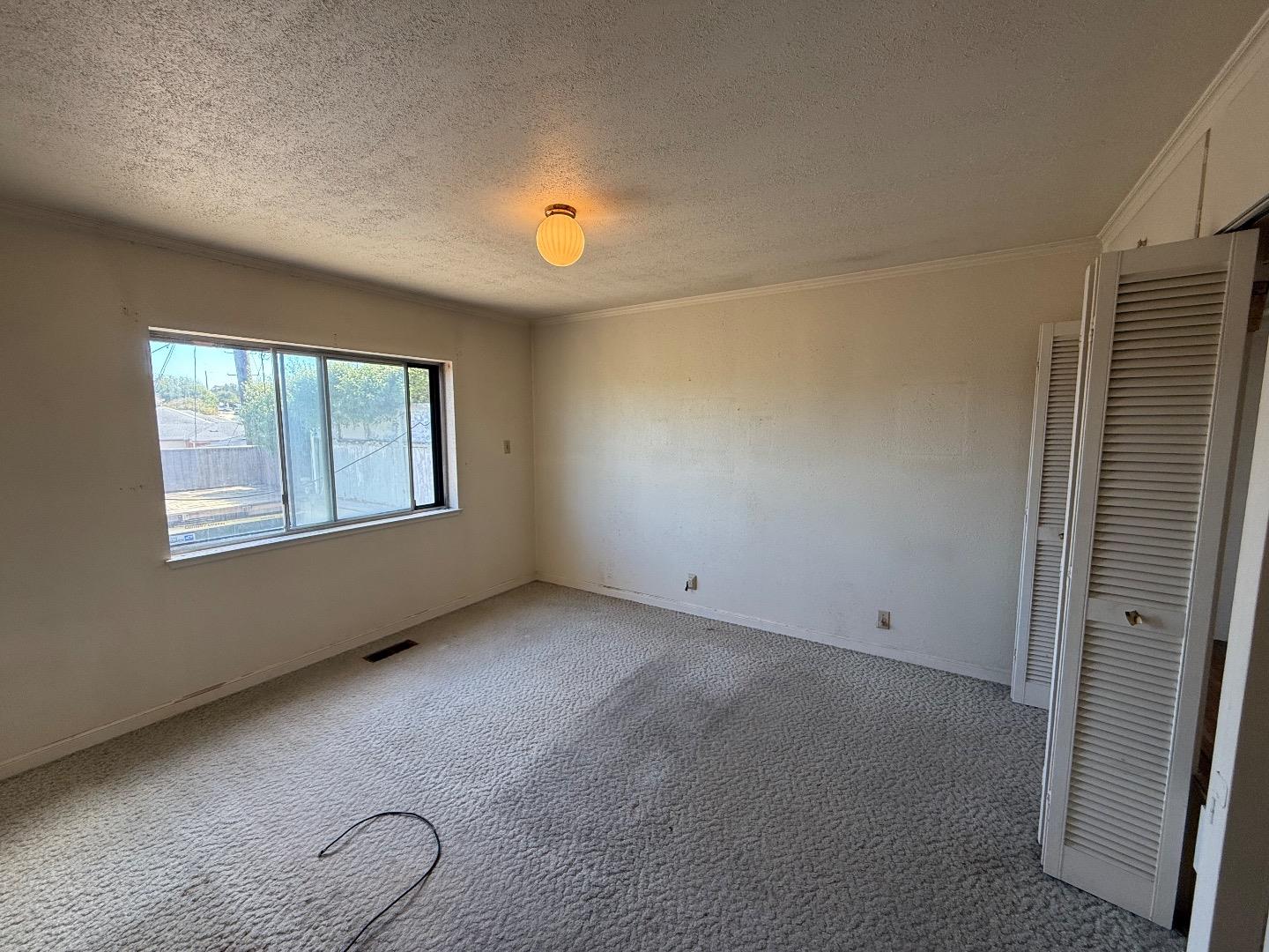 Detail Gallery Image 13 of 24 For 315 Hazelwood Dr, South San Francisco,  CA 94080 - 3 Beds | 2 Baths