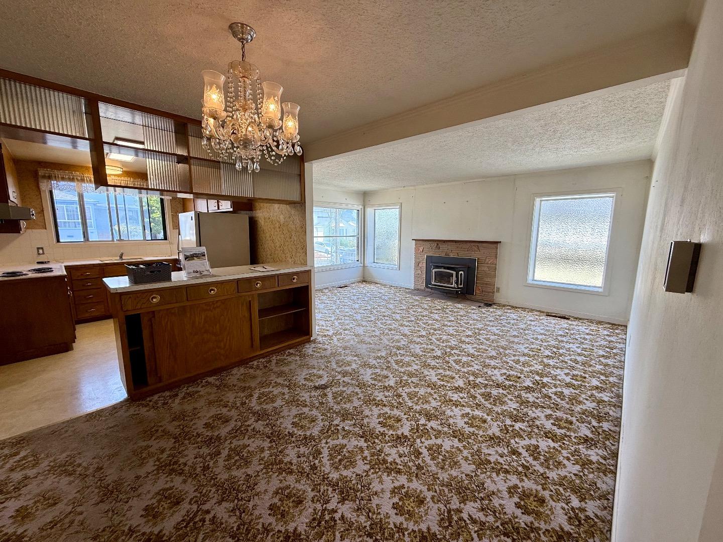 Detail Gallery Image 7 of 24 For 315 Hazelwood Dr, South San Francisco,  CA 94080 - 3 Beds | 2 Baths
