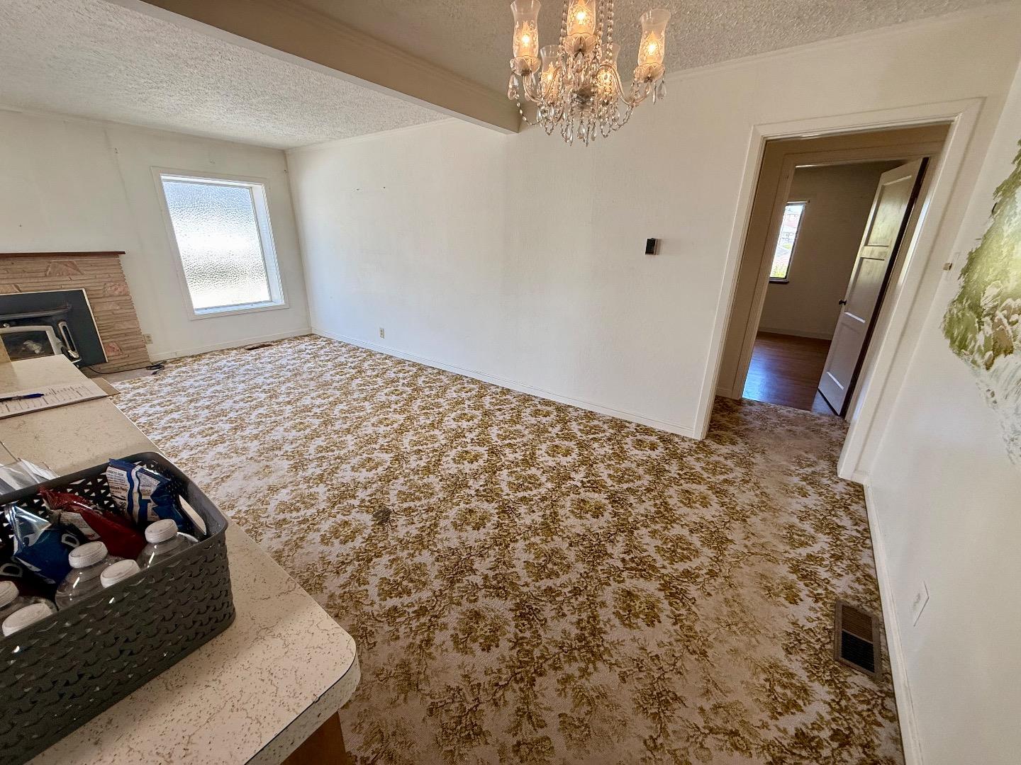 Detail Gallery Image 9 of 24 For 315 Hazelwood Dr, South San Francisco,  CA 94080 - 3 Beds | 2 Baths