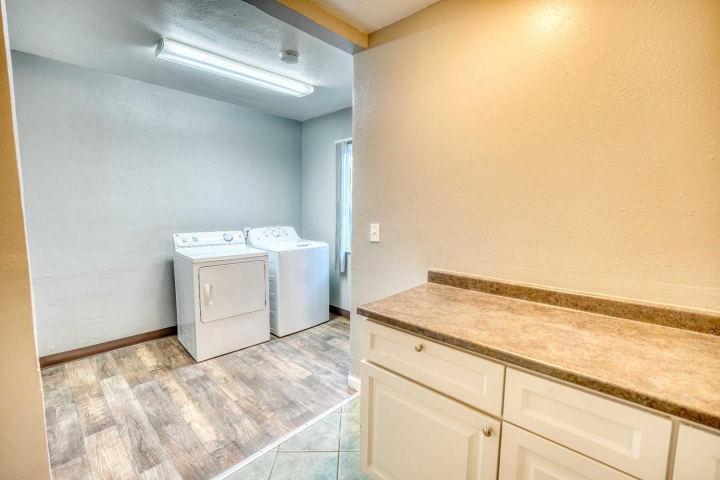 Detail Gallery Image 20 of 32 For 1871 Woodland Ave, East Palo Alto,  CA 94303 - 2 Beds | 1 Baths