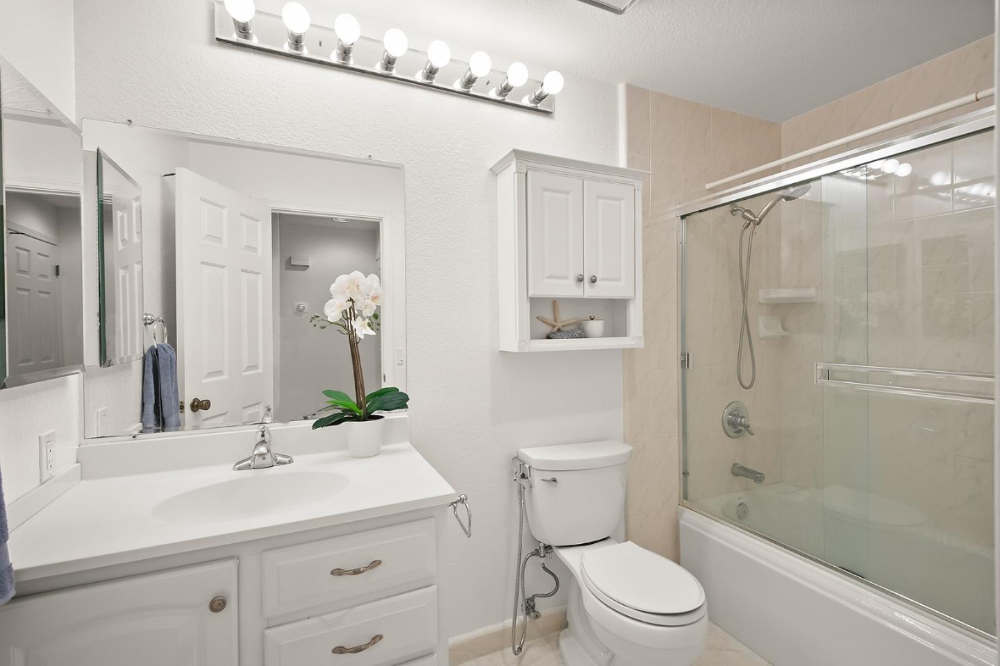 Detail Gallery Image 11 of 21 For 1648 Parkview Green Cir, San Jose,  CA 95131 - 1 Beds | 1 Baths