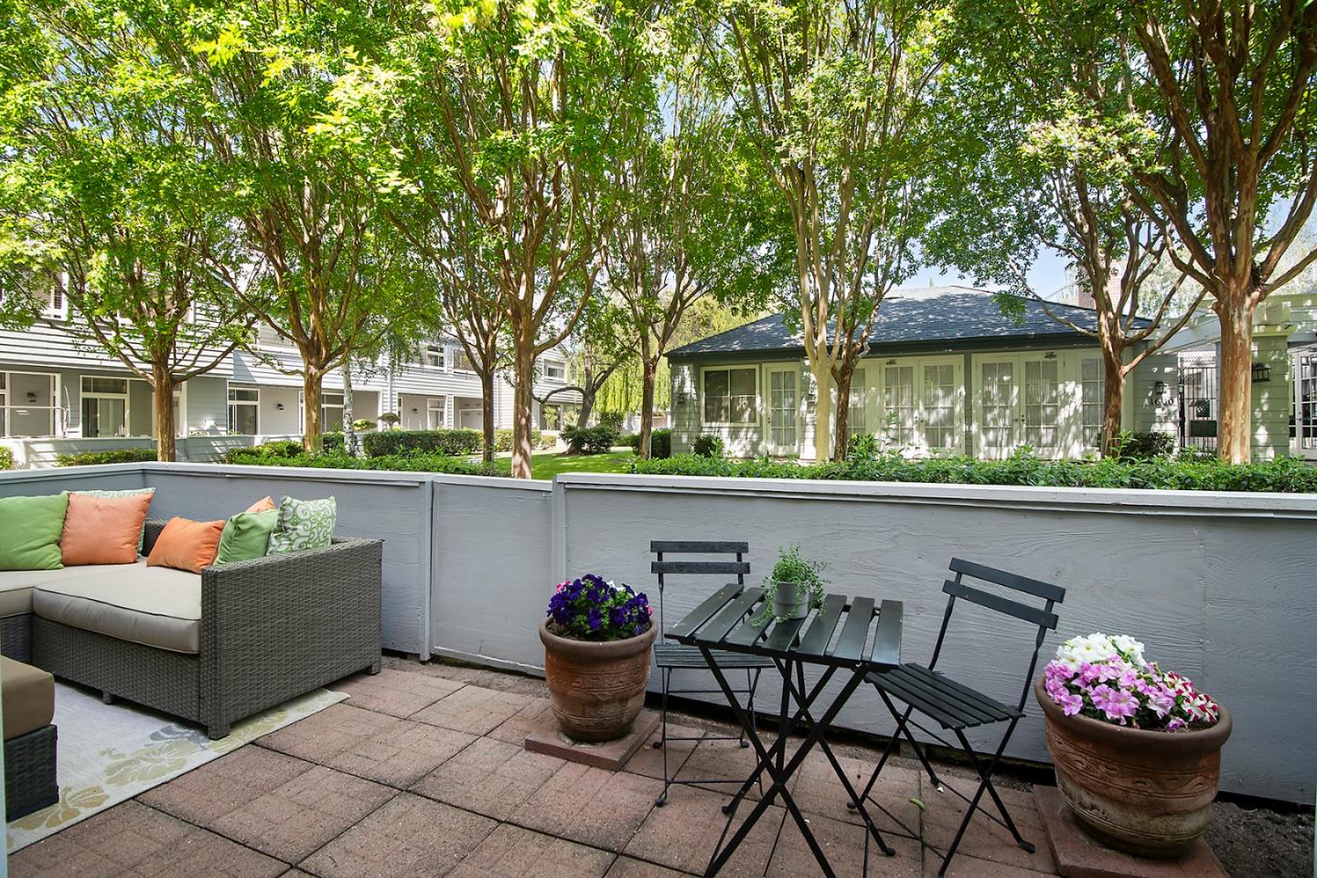 Detail Gallery Image 15 of 21 For 1648 Parkview Green Cir, San Jose,  CA 95131 - 1 Beds | 1 Baths