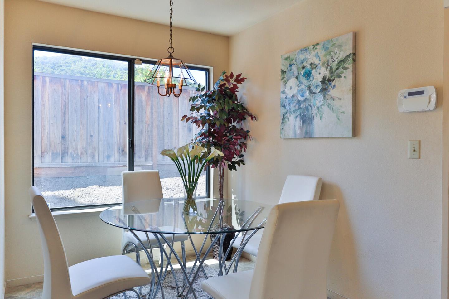 Detail Gallery Image 13 of 52 For 8760 Rancho Hills Dr, Gilroy,  CA 95020 - 4 Beds | 3 Baths