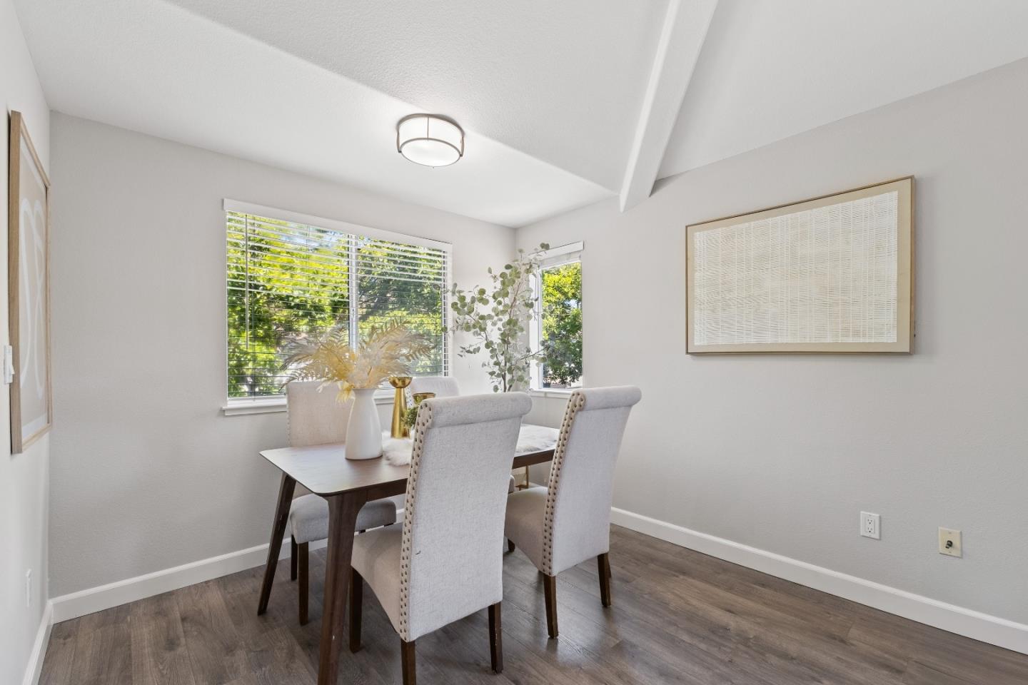 Detail Gallery Image 10 of 51 For 1875 Sheri Ann Cir, San Jose,  CA 95131 - 2 Beds | 2 Baths