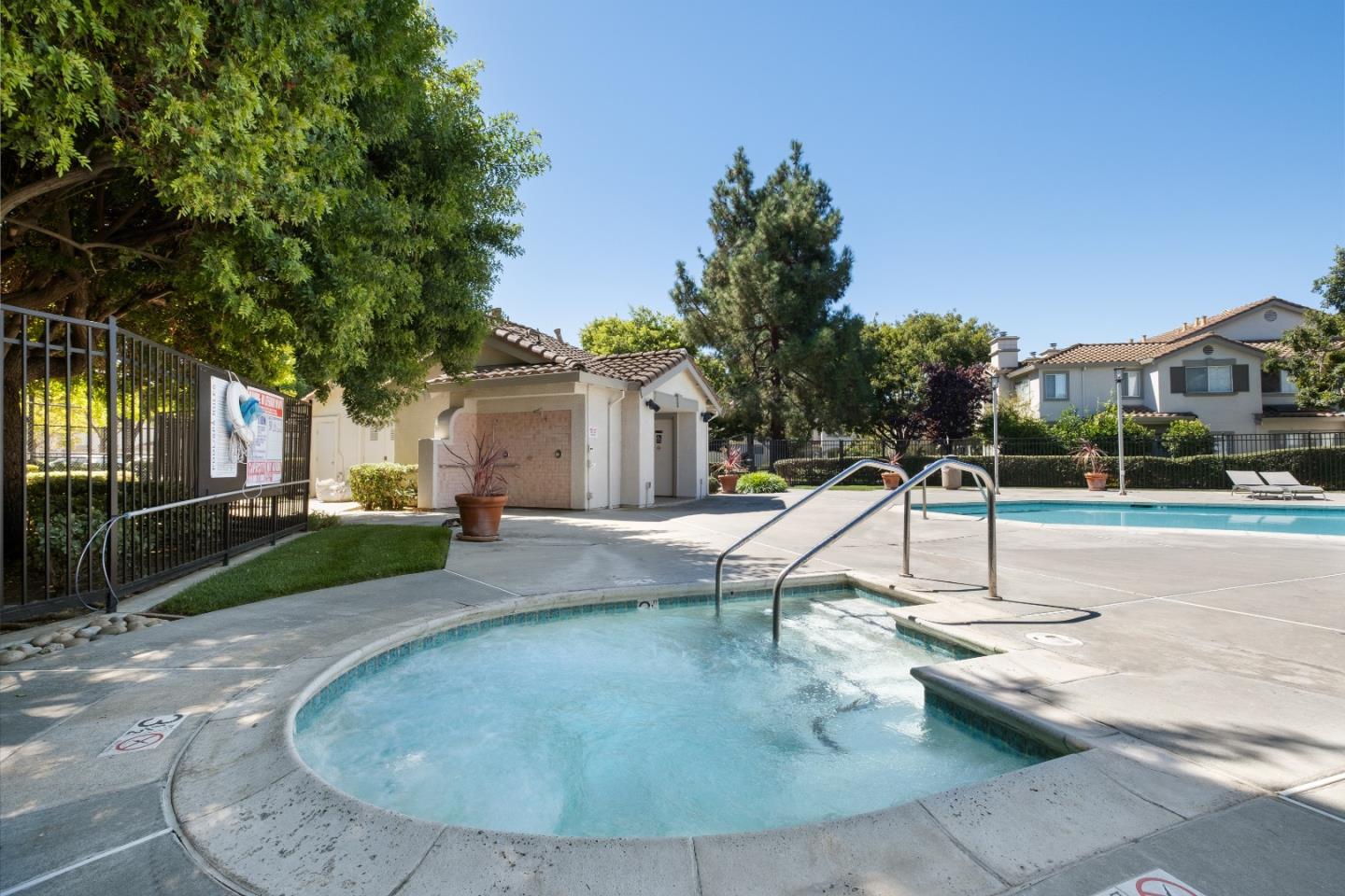 Detail Gallery Image 42 of 51 For 1875 Sheri Ann Cir, San Jose,  CA 95131 - 2 Beds | 2 Baths