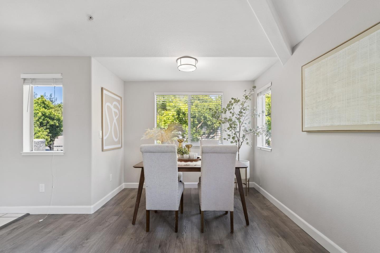 Detail Gallery Image 8 of 51 For 1875 Sheri Ann Cir, San Jose,  CA 95131 - 2 Beds | 2 Baths