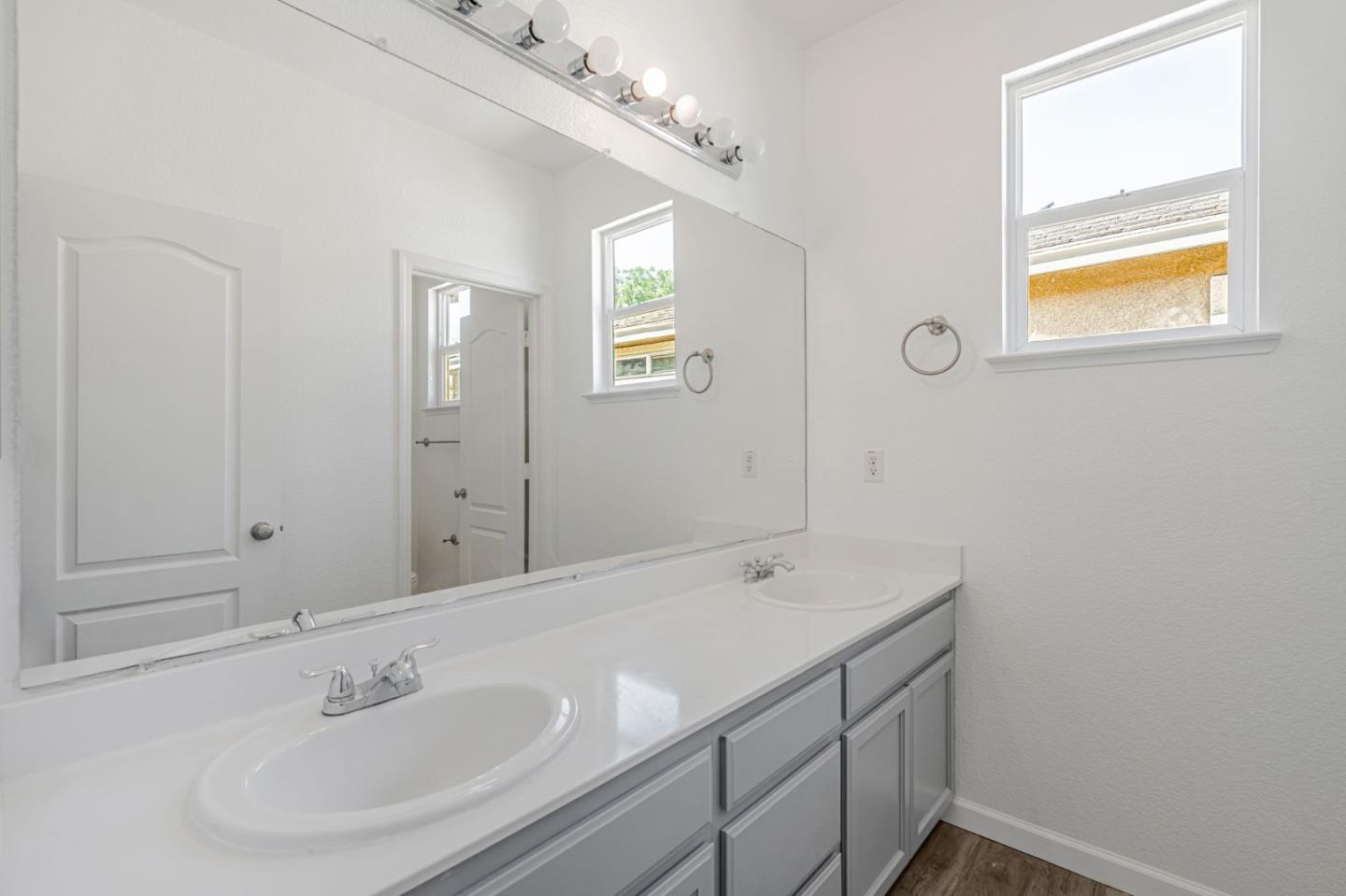 Detail Gallery Image 20 of 45 For 5323 Gold Creek Cir, Discovery Bay,  CA 94505 - 5 Beds | 3 Baths