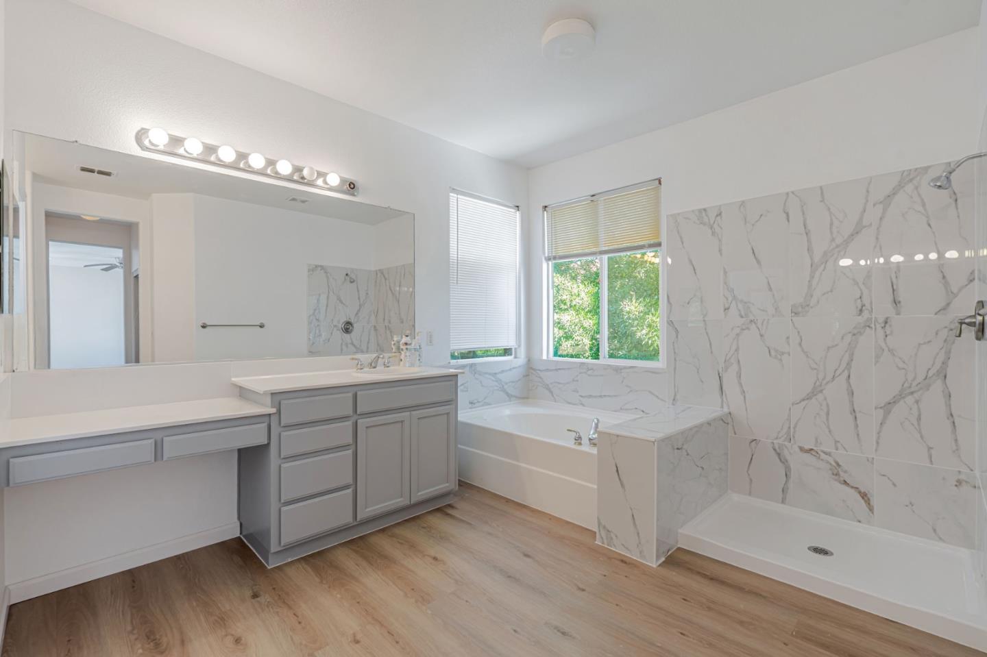 Detail Gallery Image 23 of 45 For 5323 Gold Creek Cir, Discovery Bay,  CA 94505 - 5 Beds | 3 Baths