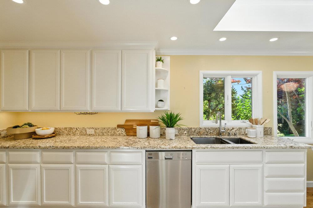 Detail Gallery Image 17 of 52 For 1884 Randall Rd, San Mateo,  CA 94402 - 3 Beds | 2 Baths