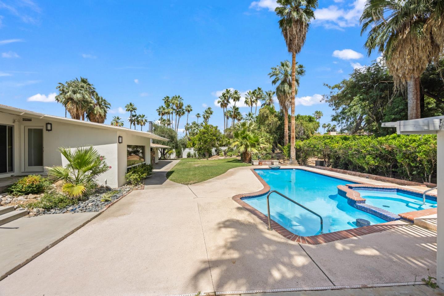 Detail Gallery Image 27 of 31 For 255 W Camino Buena Vis, Palm Springs,  CA 92264 - 3 Beds | 3 Baths