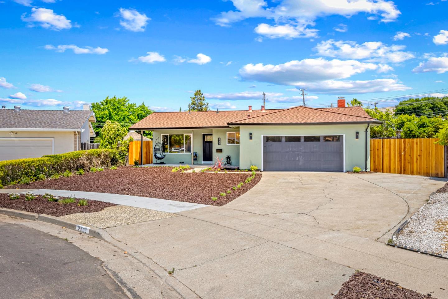 Detail Gallery Image 3 of 86 For 2733 Suisun Ave, San Jose,  CA 95121 - 4 Beds | 3 Baths
