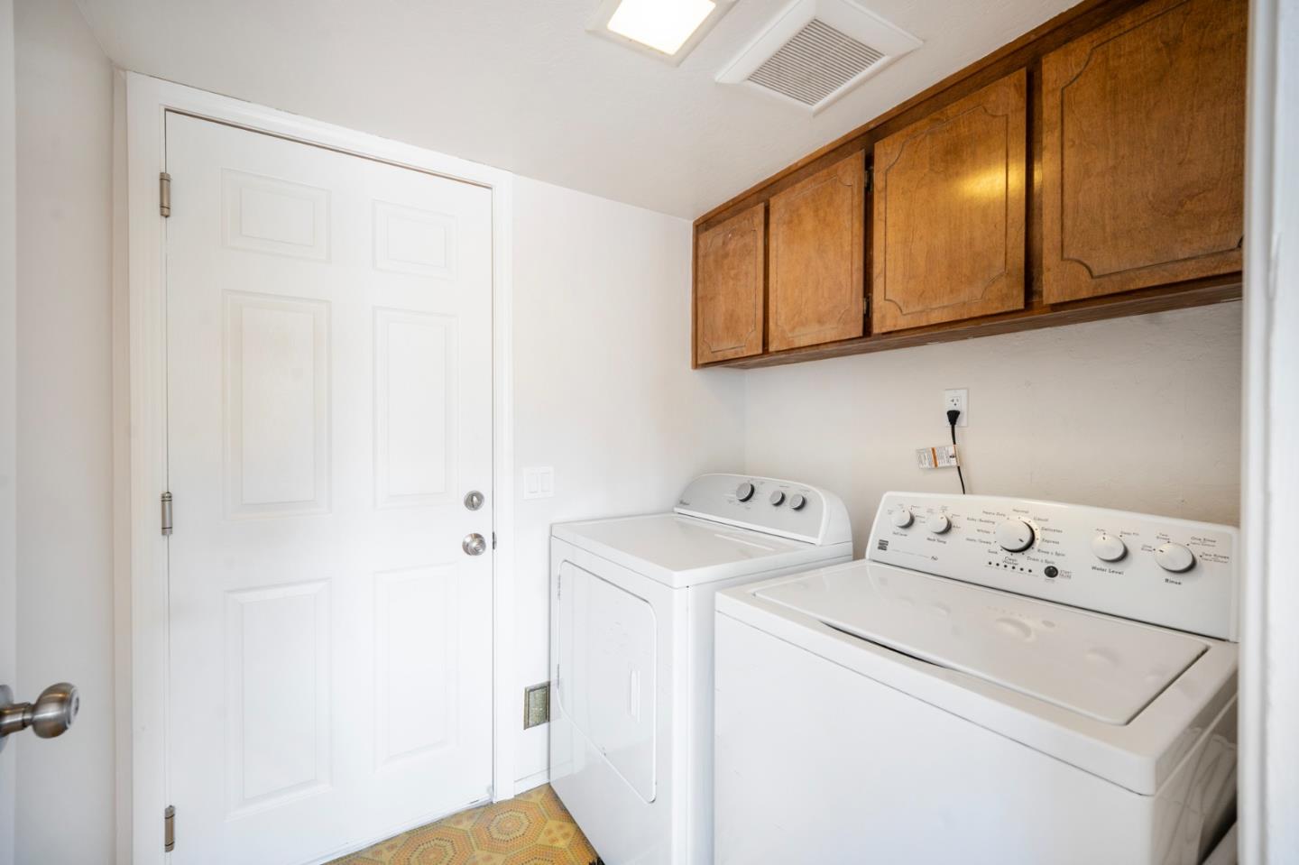 Detail Gallery Image 20 of 43 For 810 W Main Ave, Morgan Hill,  CA 95037 - 4 Beds | 2/1 Baths