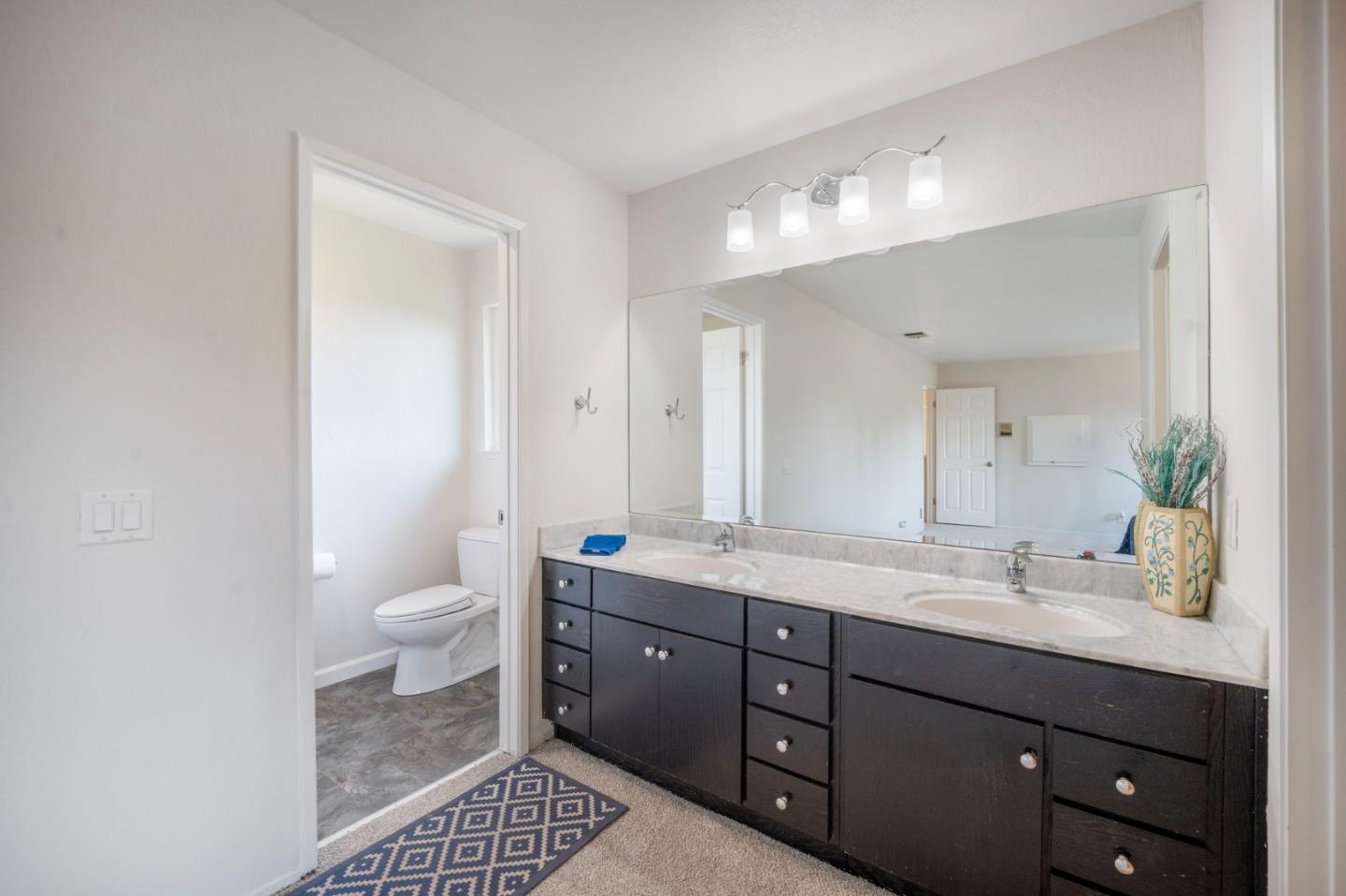 Detail Gallery Image 28 of 43 For 810 W Main Ave, Morgan Hill,  CA 95037 - 4 Beds | 2/1 Baths